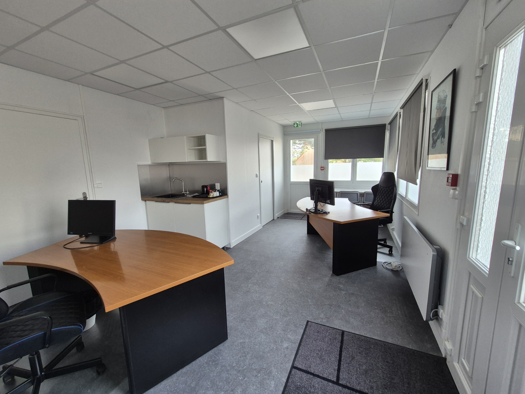 Le Carré des affaires Barneville-Carteret, Bureau privé avec WC, douche et kitchenette, Barneville Carteret