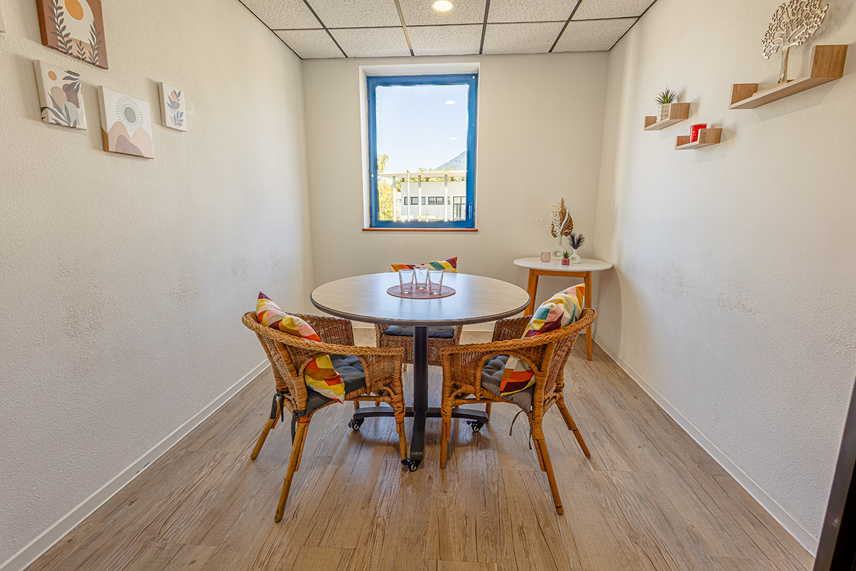 Centre d'affaires DOM Co-work, Bureau Rouge, Challes les Eaux