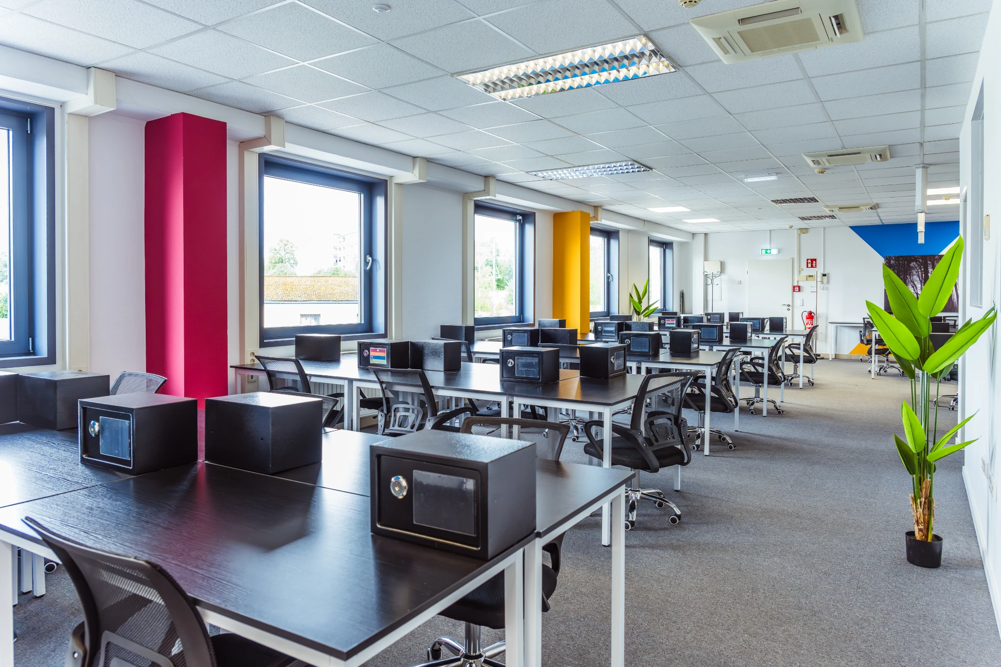 Colors Business Center - Industrie - Bertrange, Coworking dédié, Bertrange
