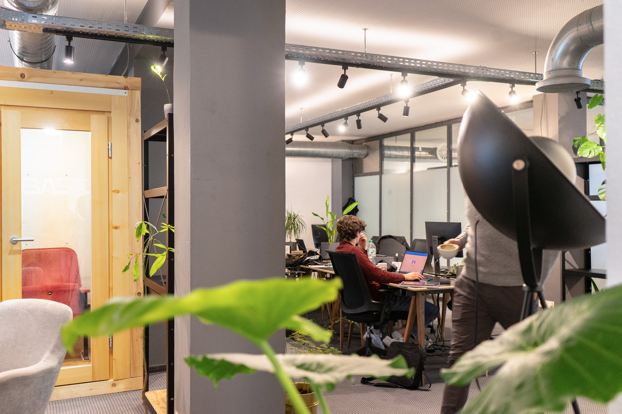 BASE Coworking, Coworking Fixdesk, Munich
