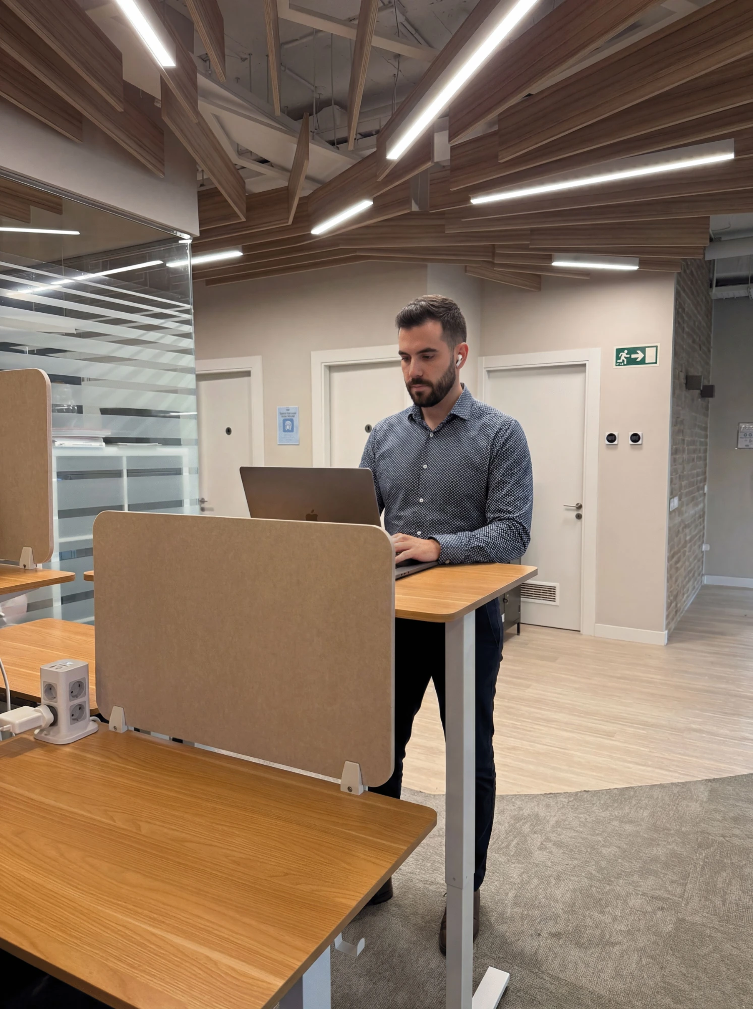Work In Marbella, Daily Pass Flexible Desk, Atalaya Isdabe