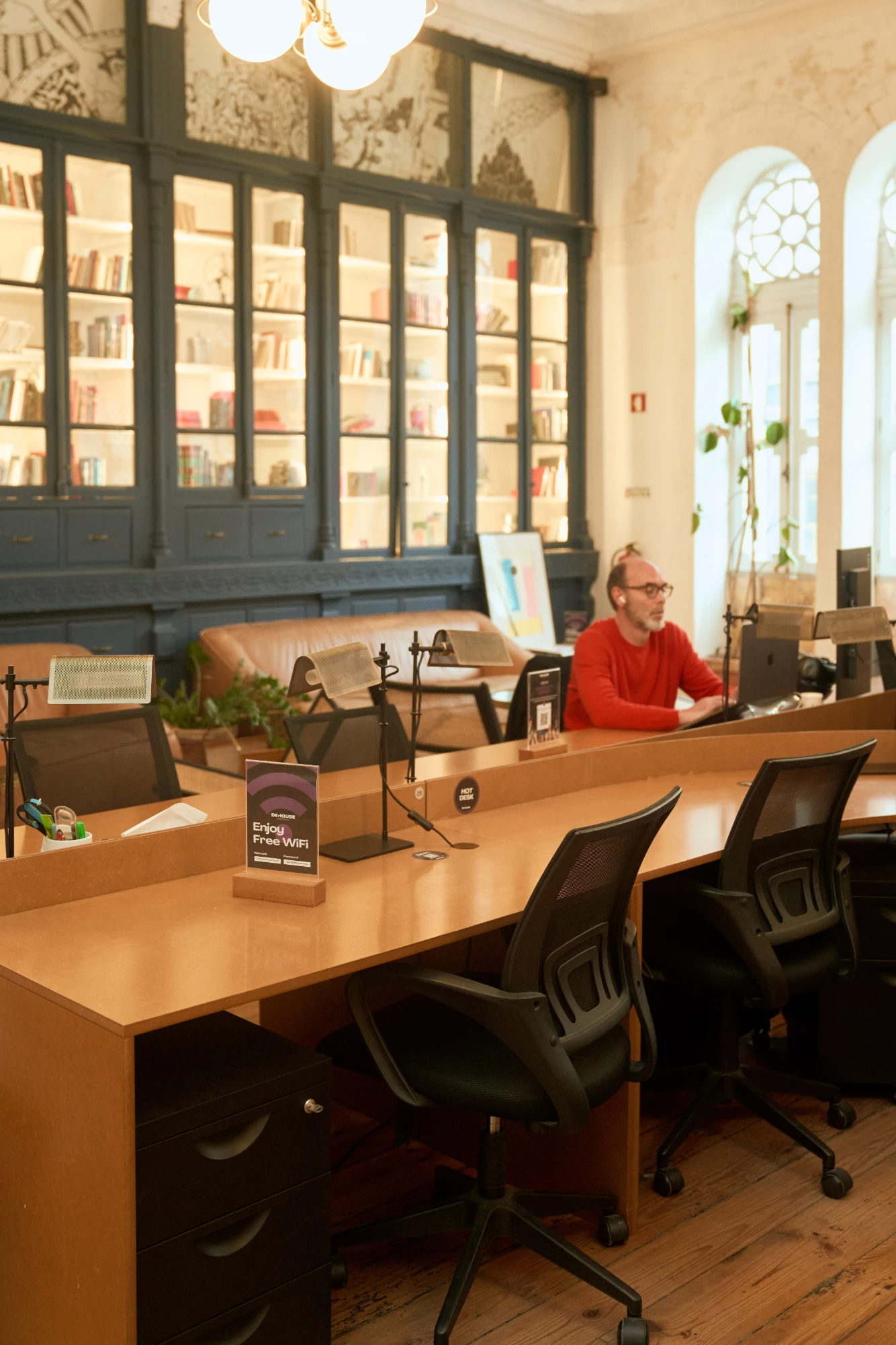 DeHouse Downtown, Dedicated Desk, Porto