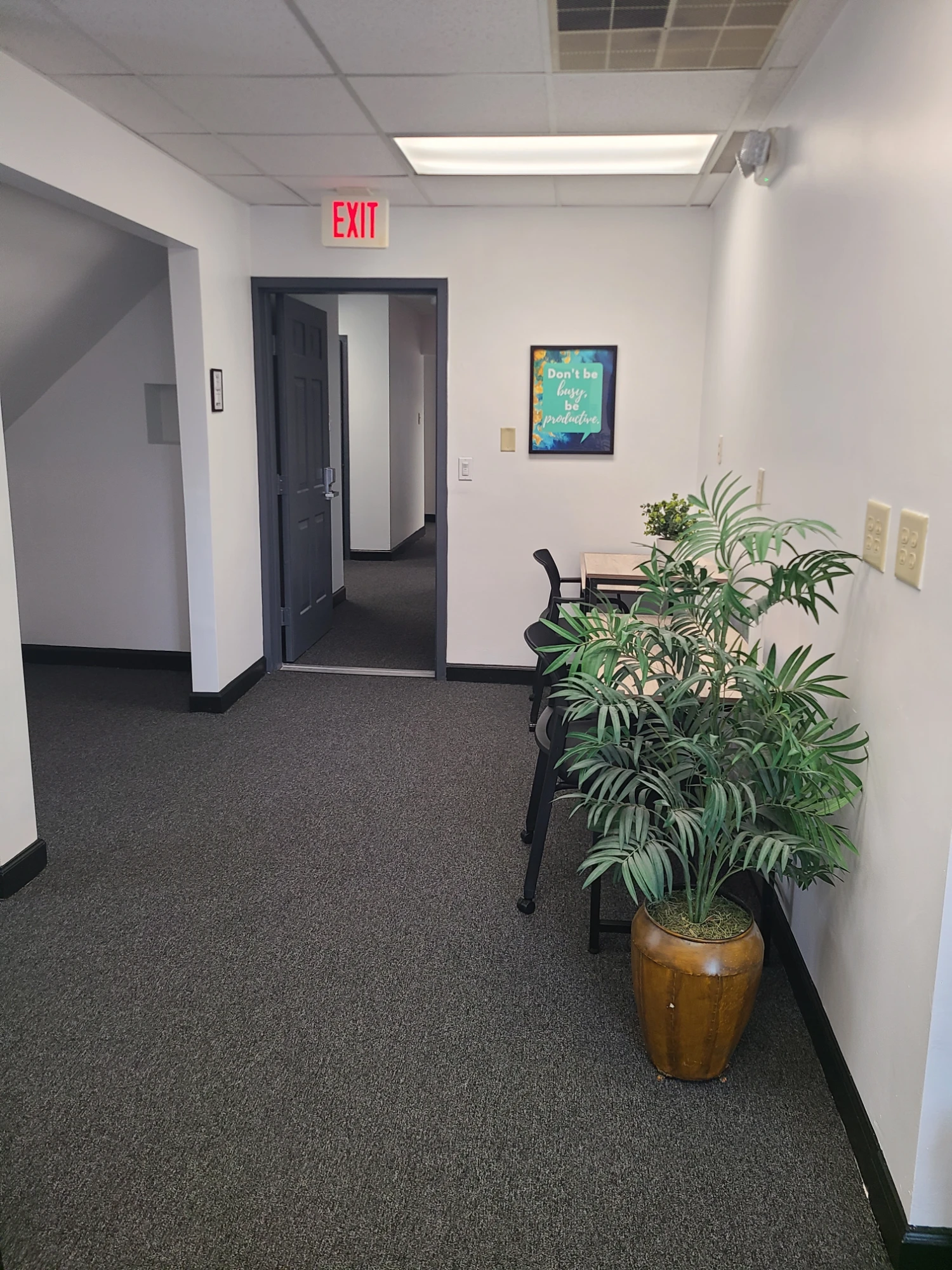 IncuHub - Hampton, Dedicated desk, Hampton, VA