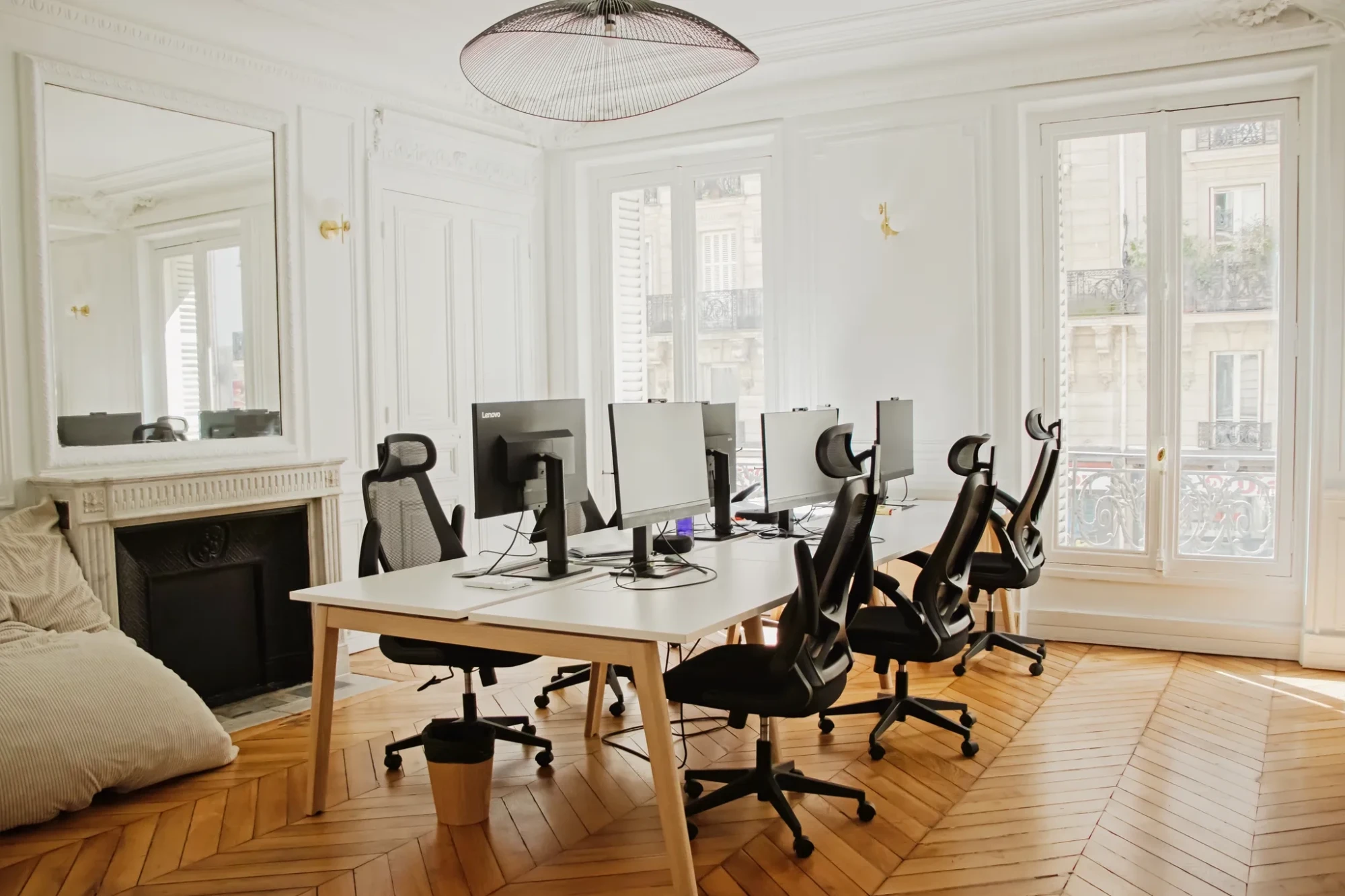 Deskapad 10 Châteaudun, Espace de 147 m² - 24 Postes, Paris 9e