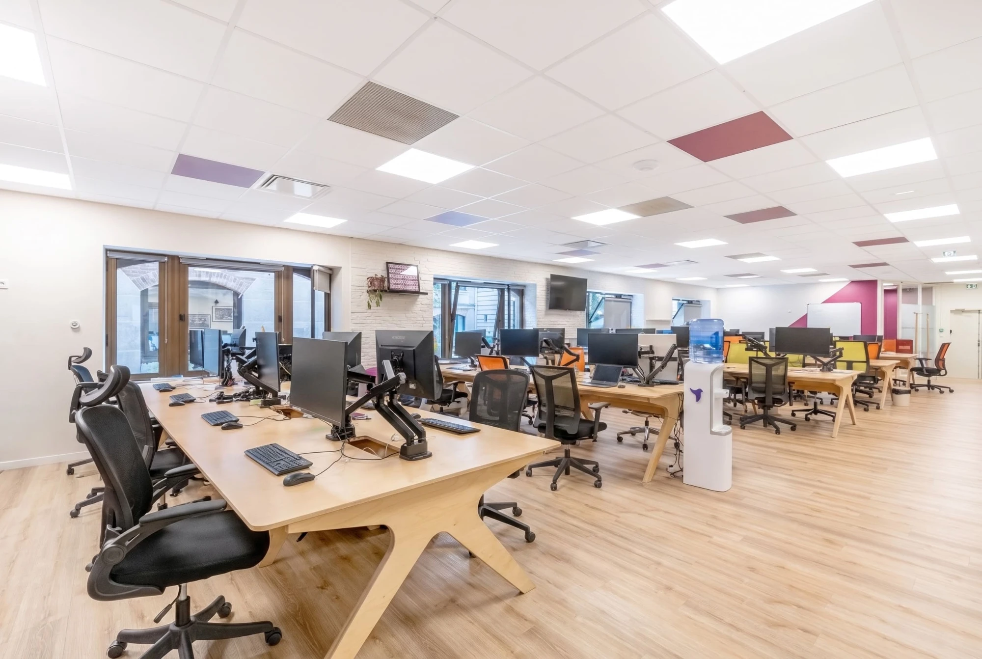Sora Cléry, Espace de 231 m² - 40 postes, Paris 2e