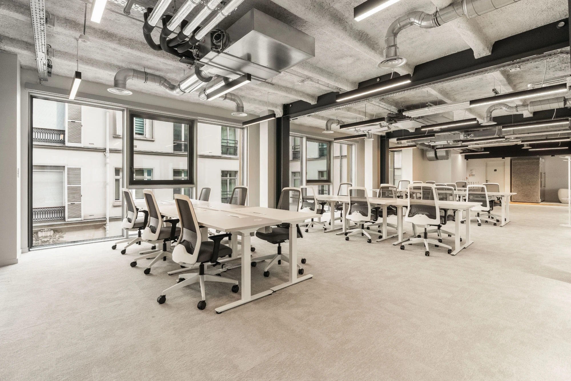 Sora Élysée, Espace de 750 m² - 75 postes, Paris 8e