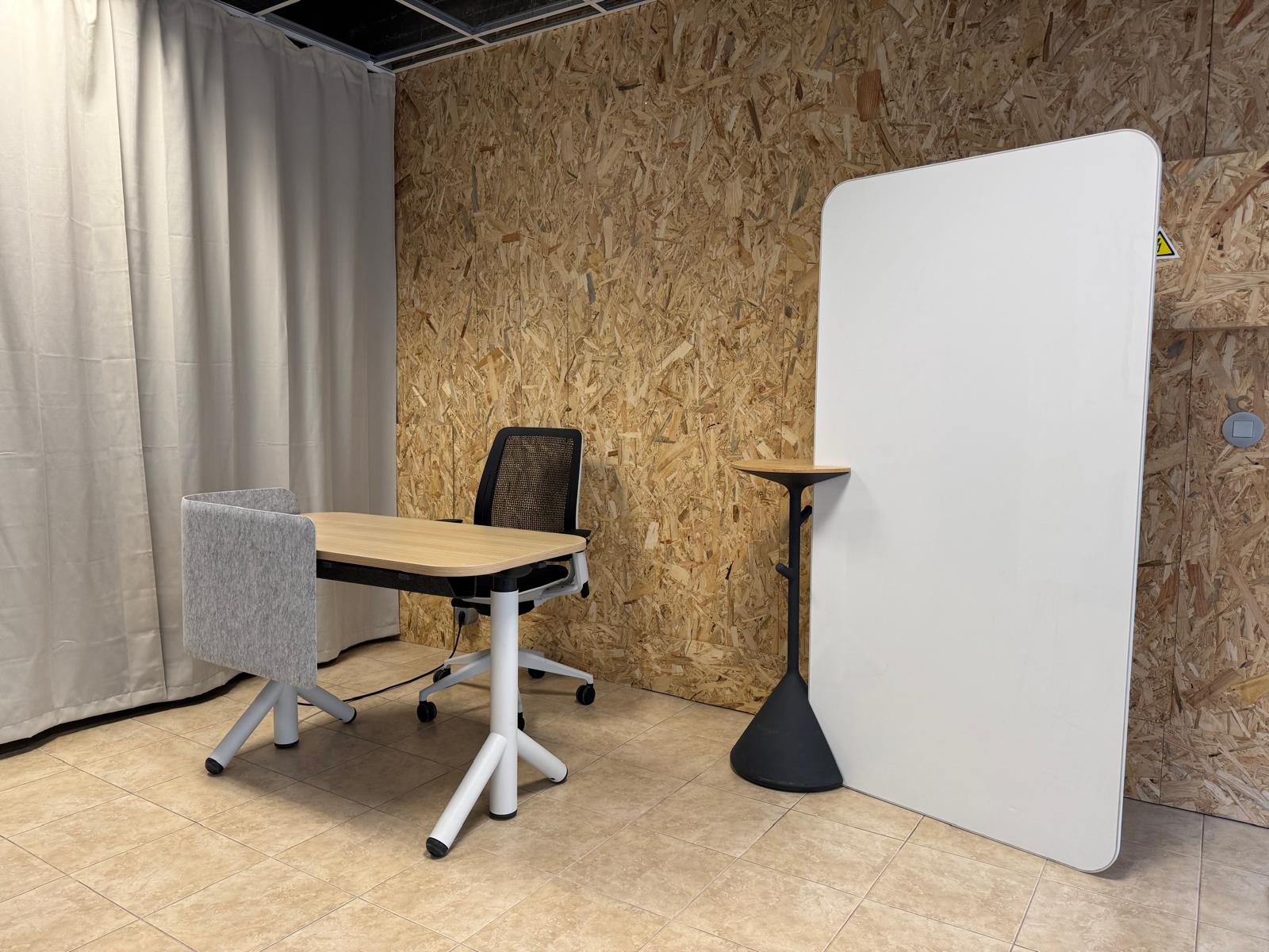 AND friends collab, Private office, 1 desk, Lisbon