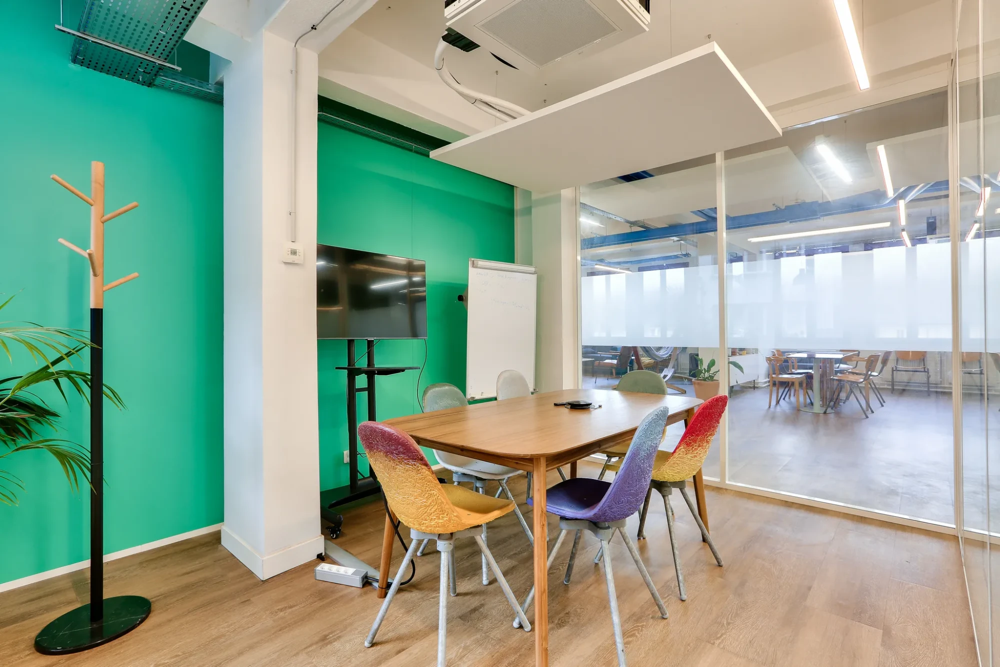 Hiptown Canal Saint-Martin, Salle de réunion 6 personnes, Paris 10e