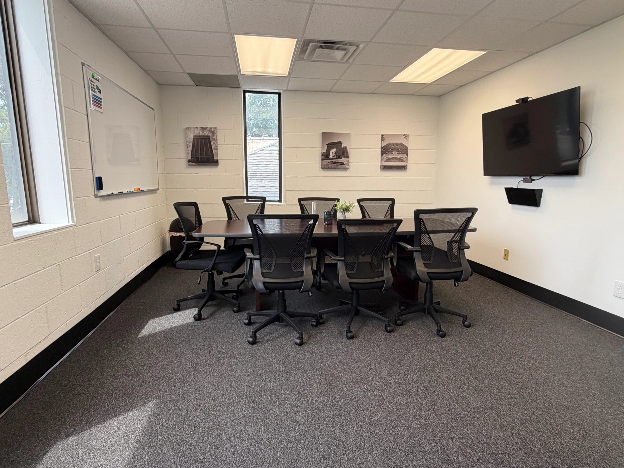 IncuHub - Newport News, Medium Conference Room, Newport News, VA