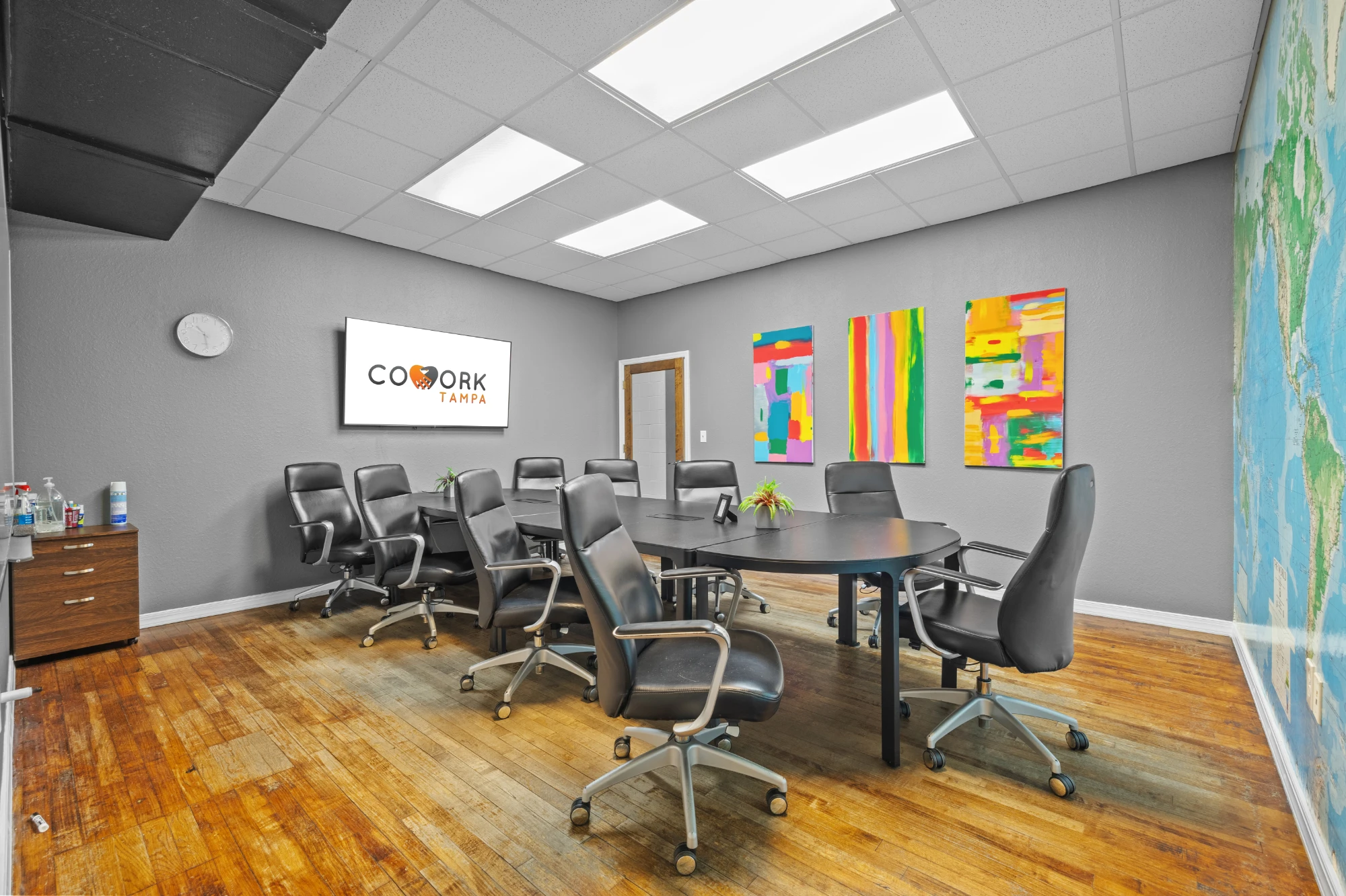 CoWorkTampa, Meeting room 12 people, Tampa, FL