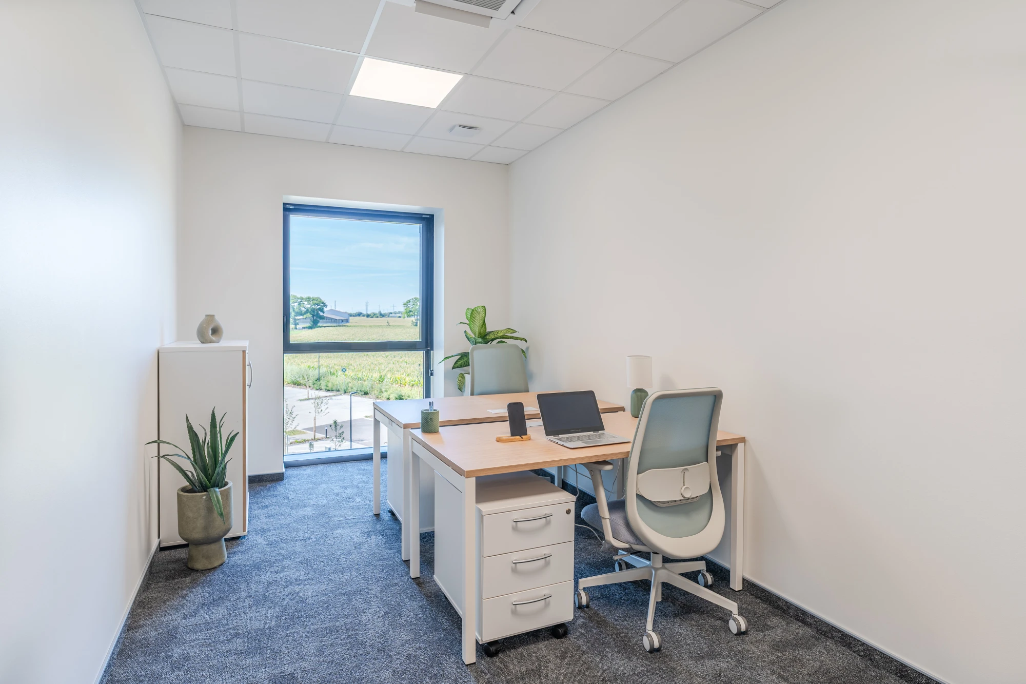 Office Station Strasbourg, Privatbüro mit 2 Arbeitsplätzen, Schiltigheim