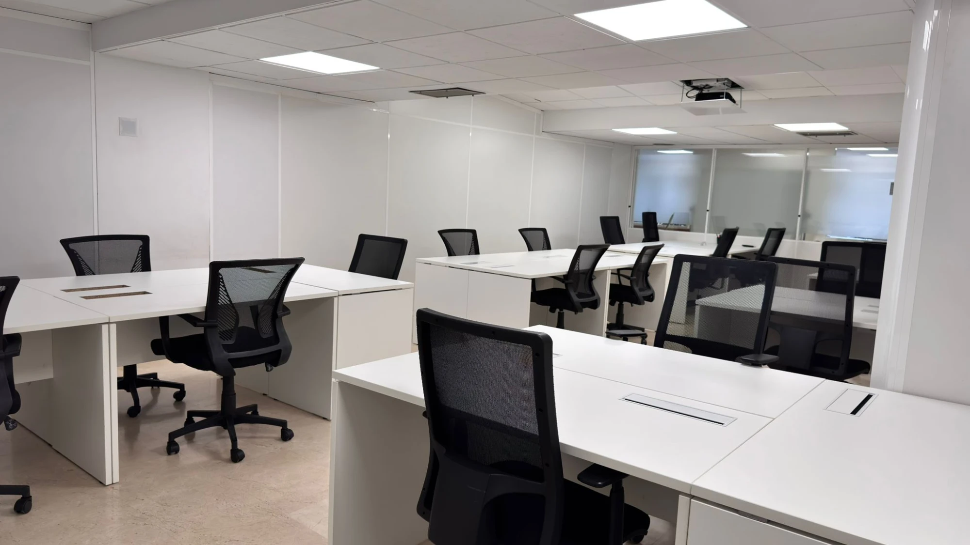 Coworking Centro de Valencia, Oficina gestionada 20 puestos, Valencia