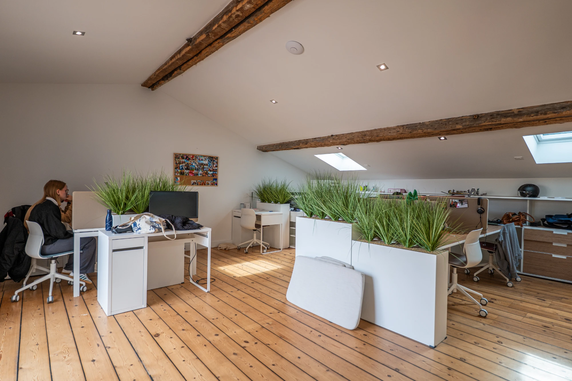 Ocube Coworking, Poste nomade 2e étage, Bordeaux