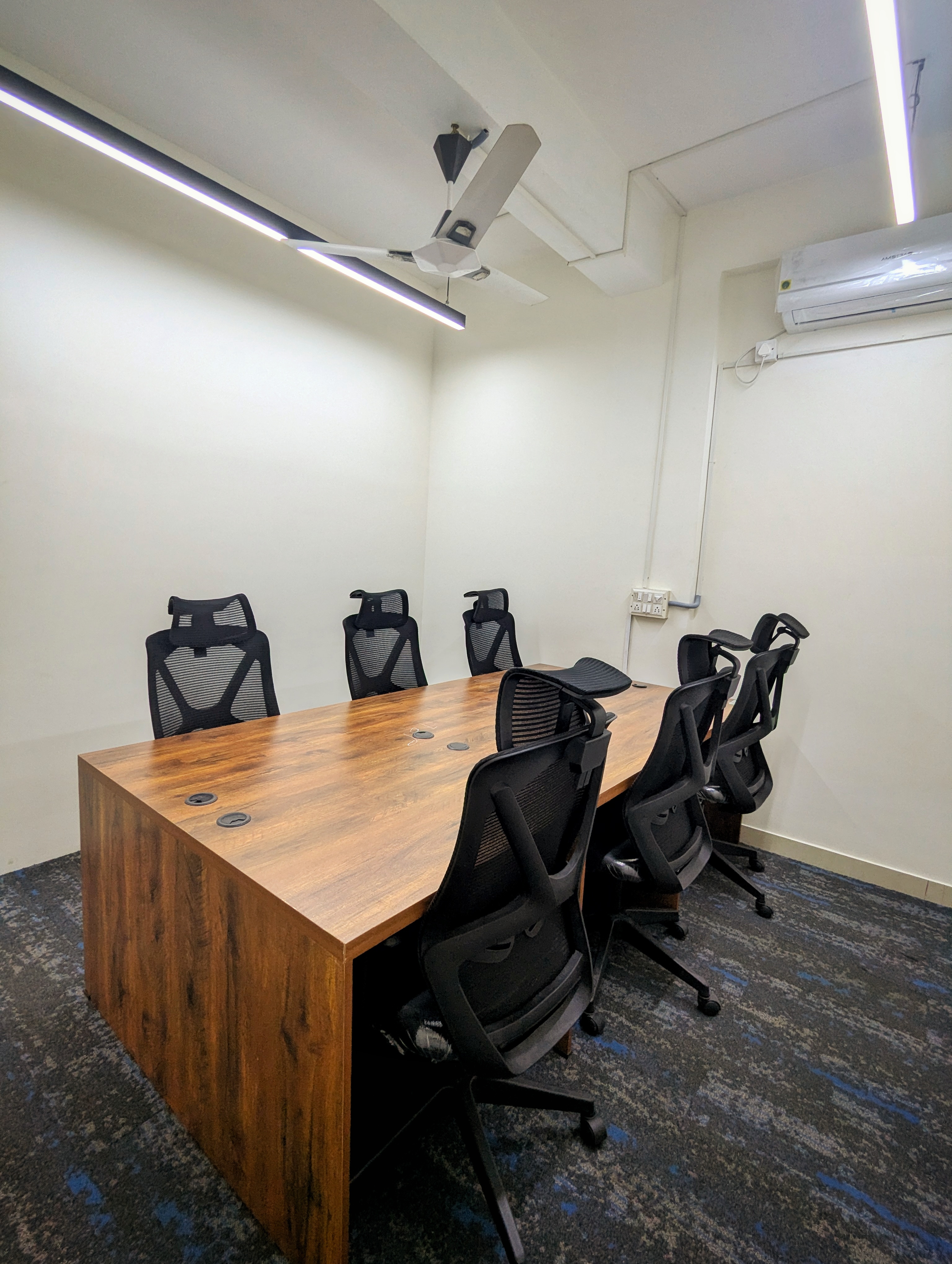 Work Nest Co-Working Space, Private Office 6 people, Bengaluru