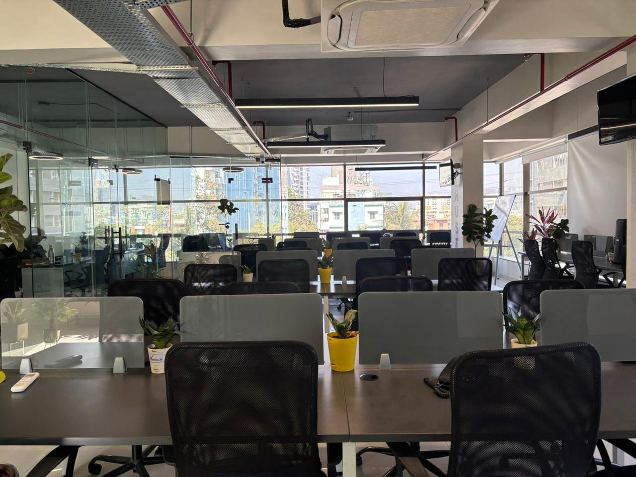 Shreyas Crest, Open-plan office, Pune