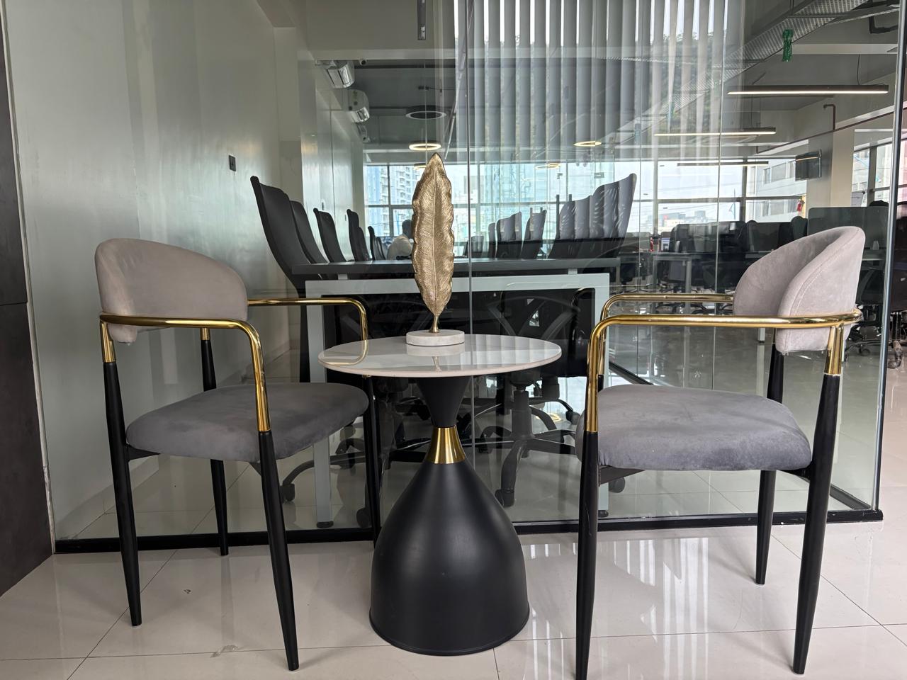 Shreyas Crest, Lounge, Pune