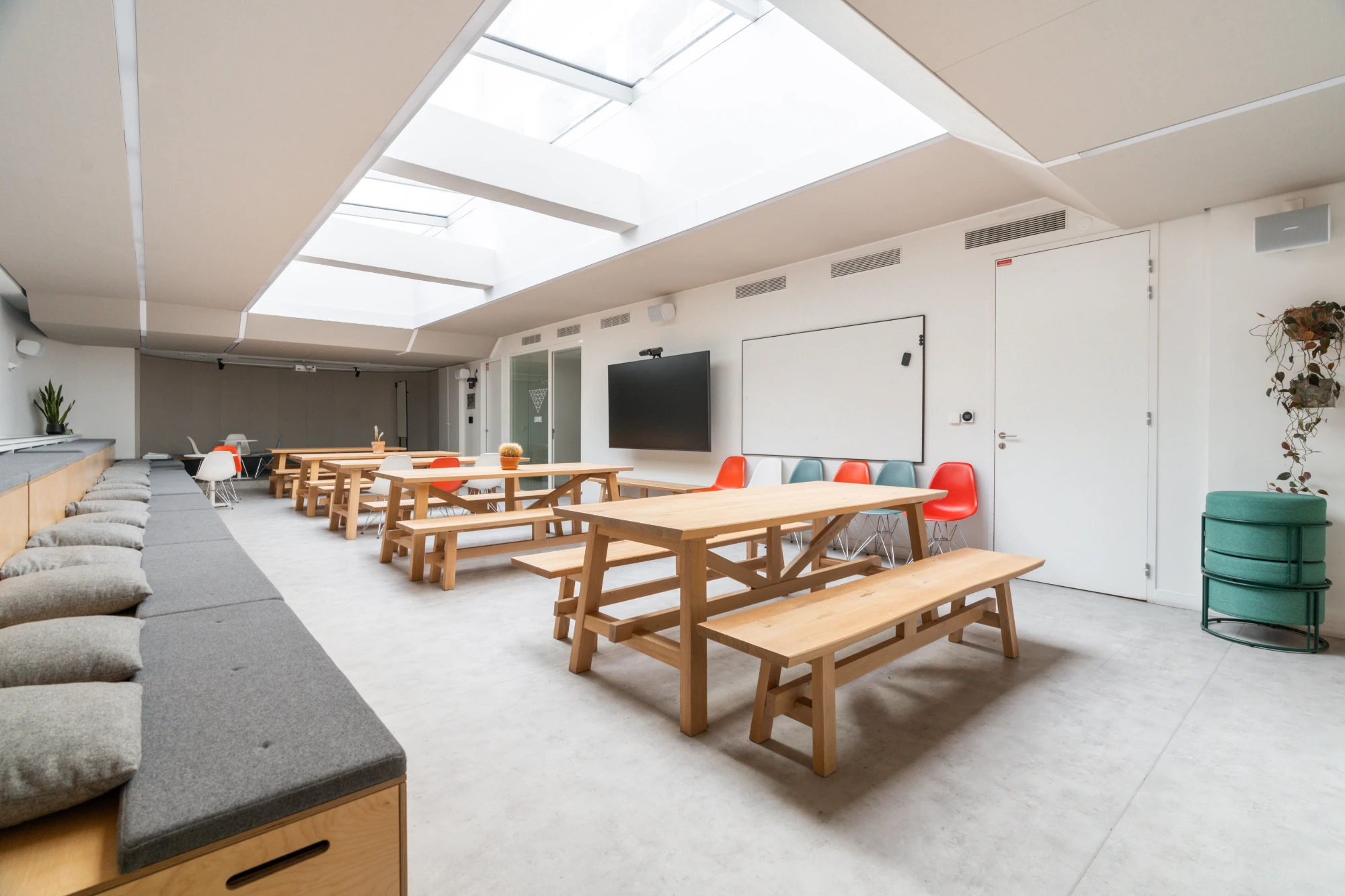Sora Calais, Training room, Paris 9e