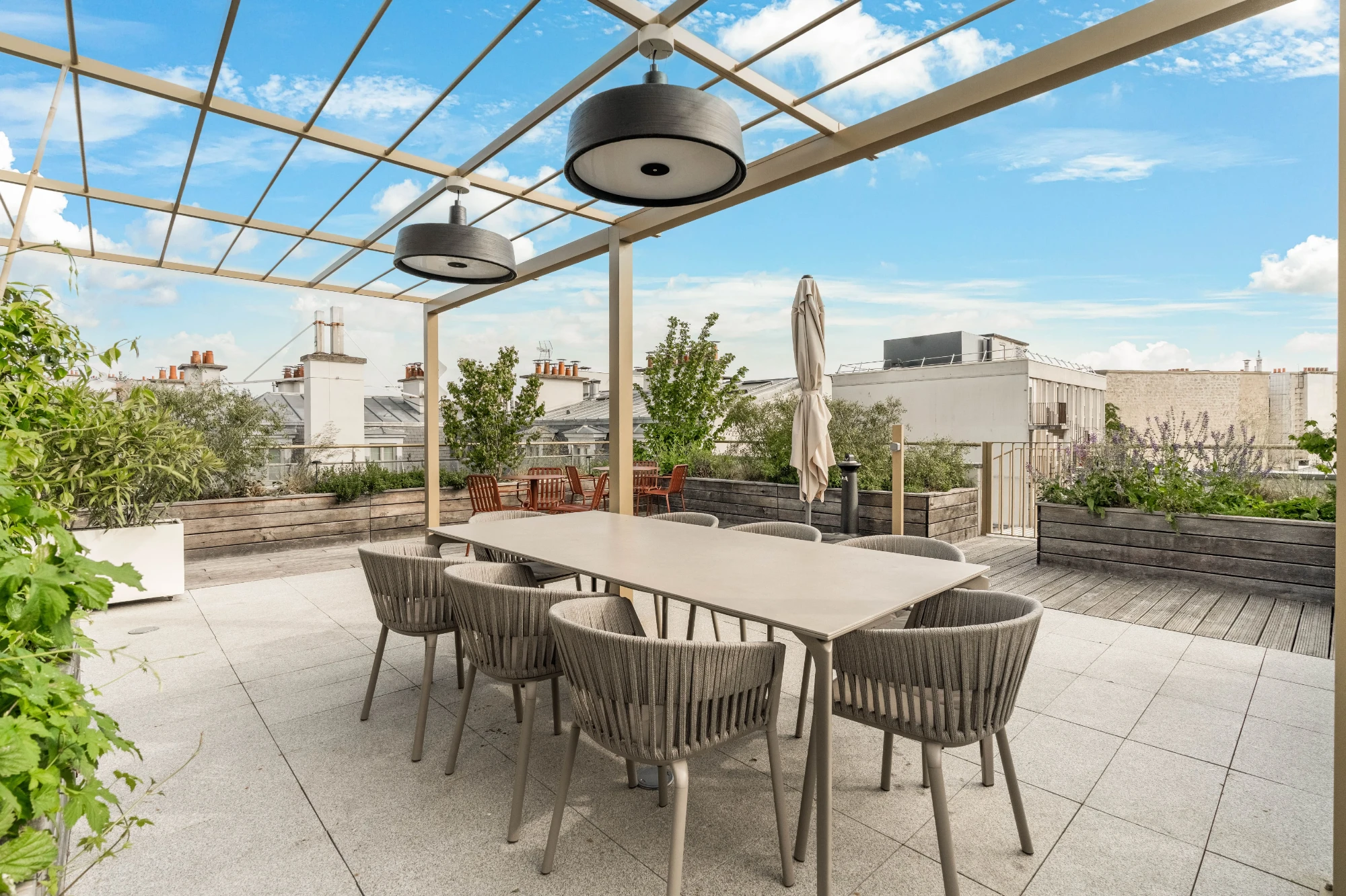 Sora Élysée, Terrasse et espace extérieur, Paris 8e
