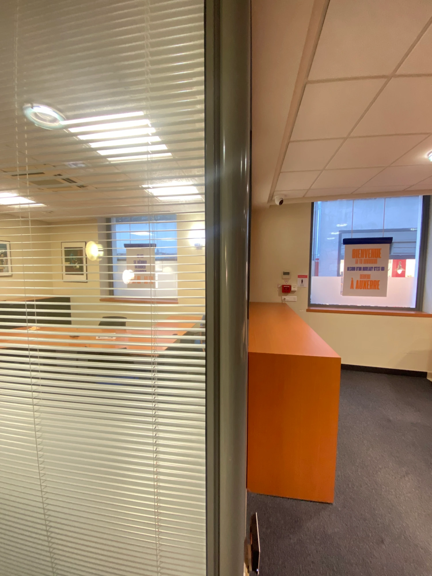T 10 - Bureaux privés, Salle de réunion, Auxerre