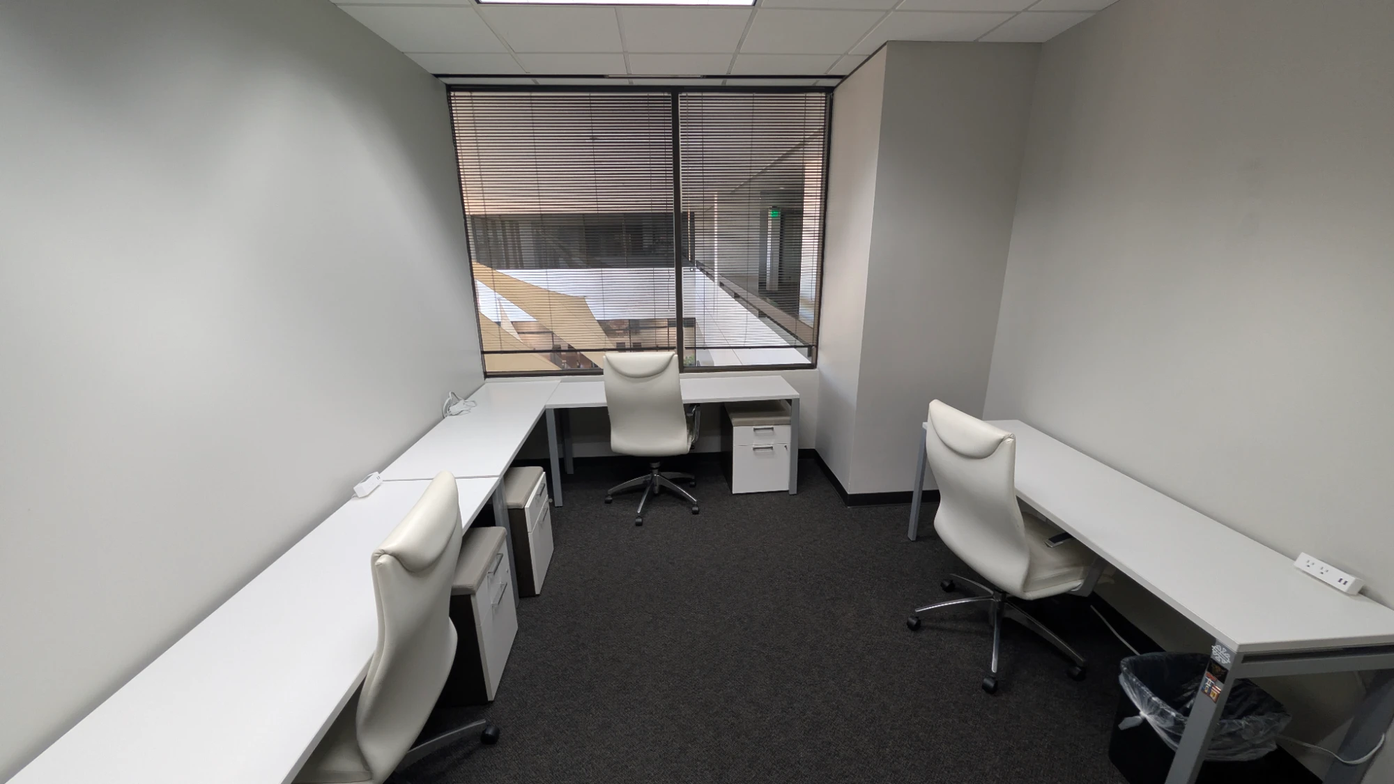 VenturePoint Broadway, Private office, 3 desks, San Antonio, TX