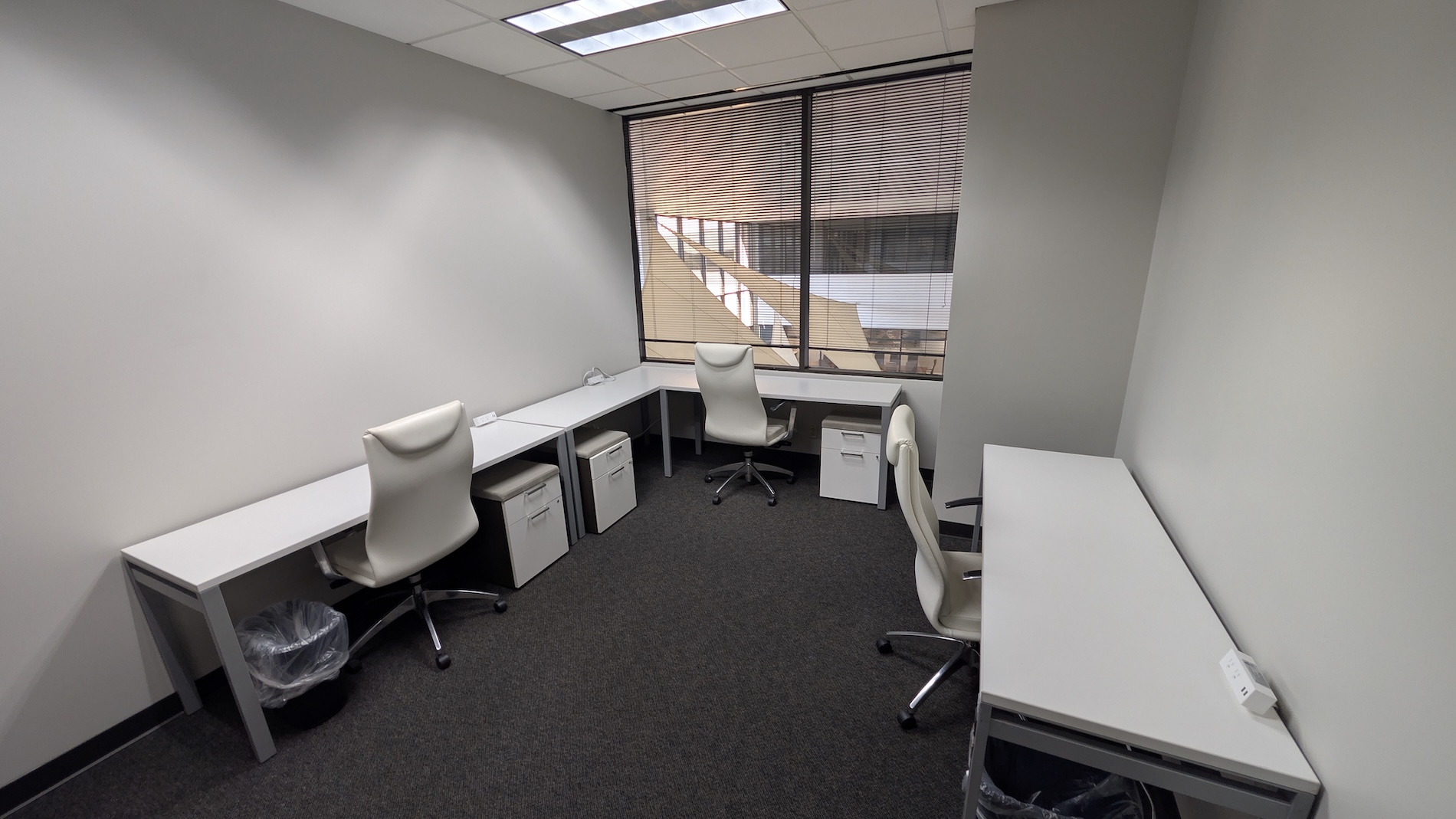 VenturePoint Broadway, Private office, 3 desks, San Antonio, TX