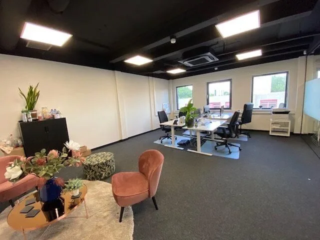 076@WORK, Privékantoor met 4 werkplekken, Breda