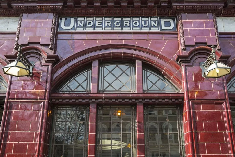 10 Fitzroy Ltd, Building facade, London