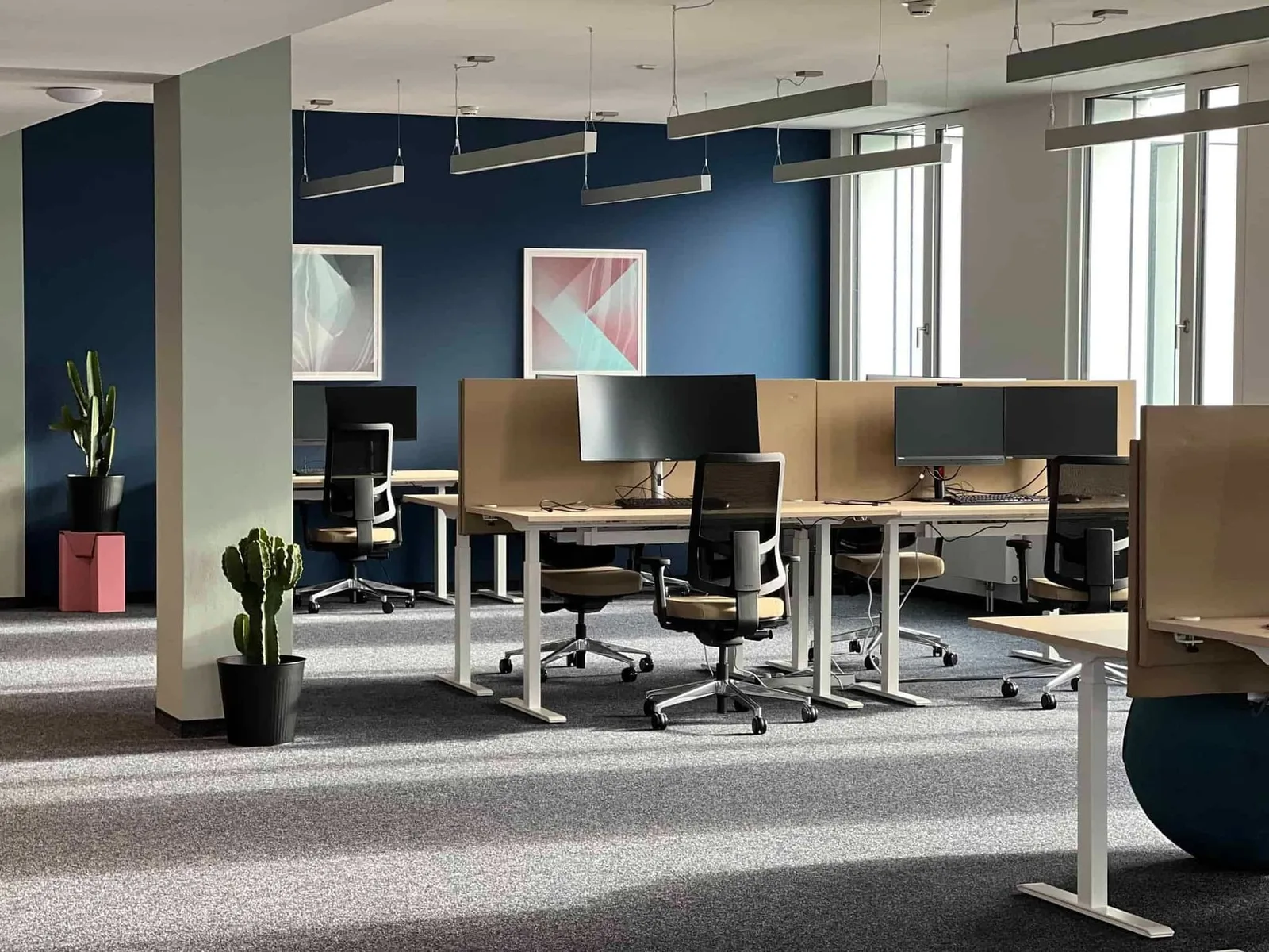 1000 Satellites Gilching, Open-plan office, Gilching