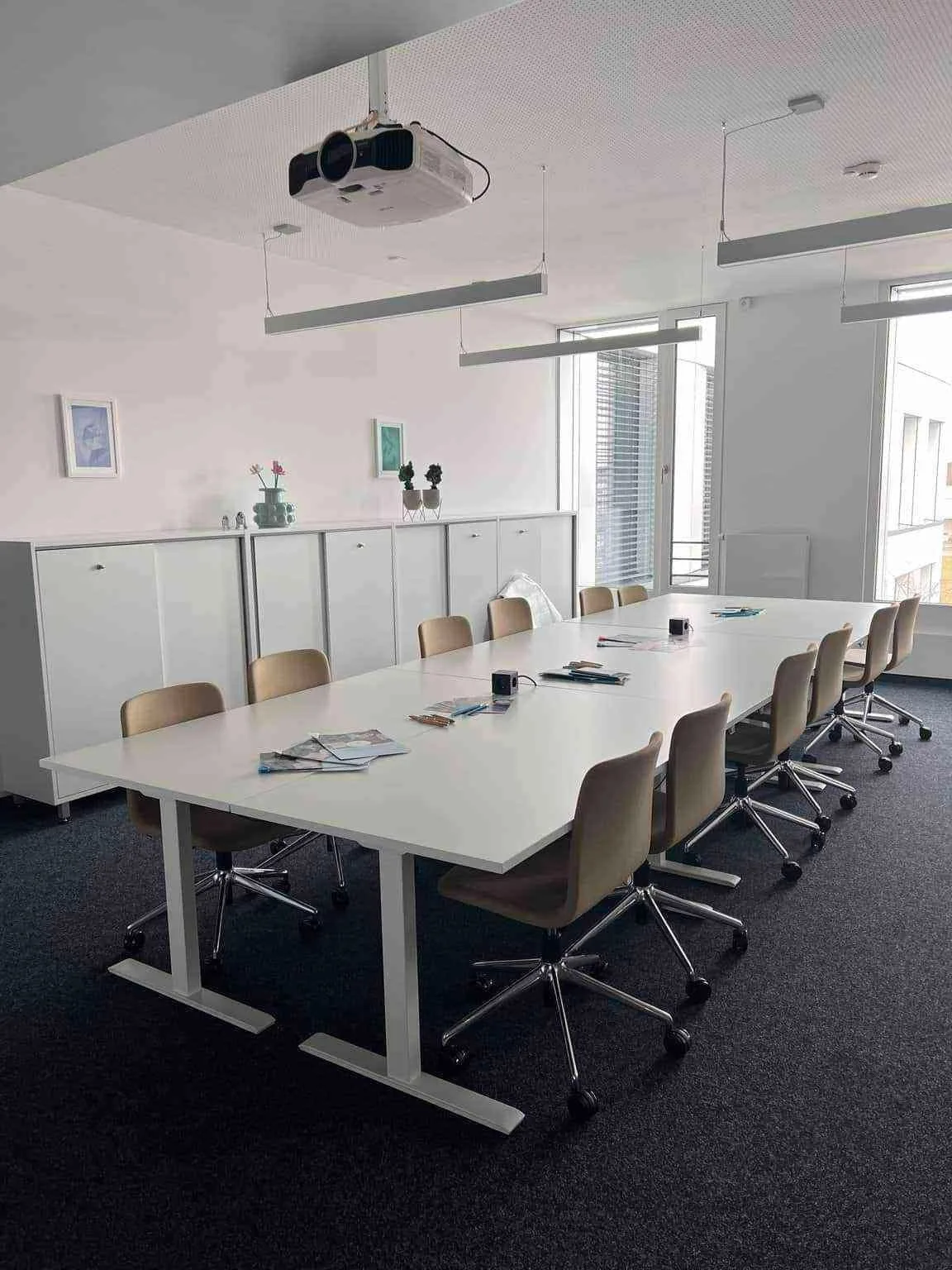 1000 Satellites Gilching, Meeting room for 12 people, Gilching