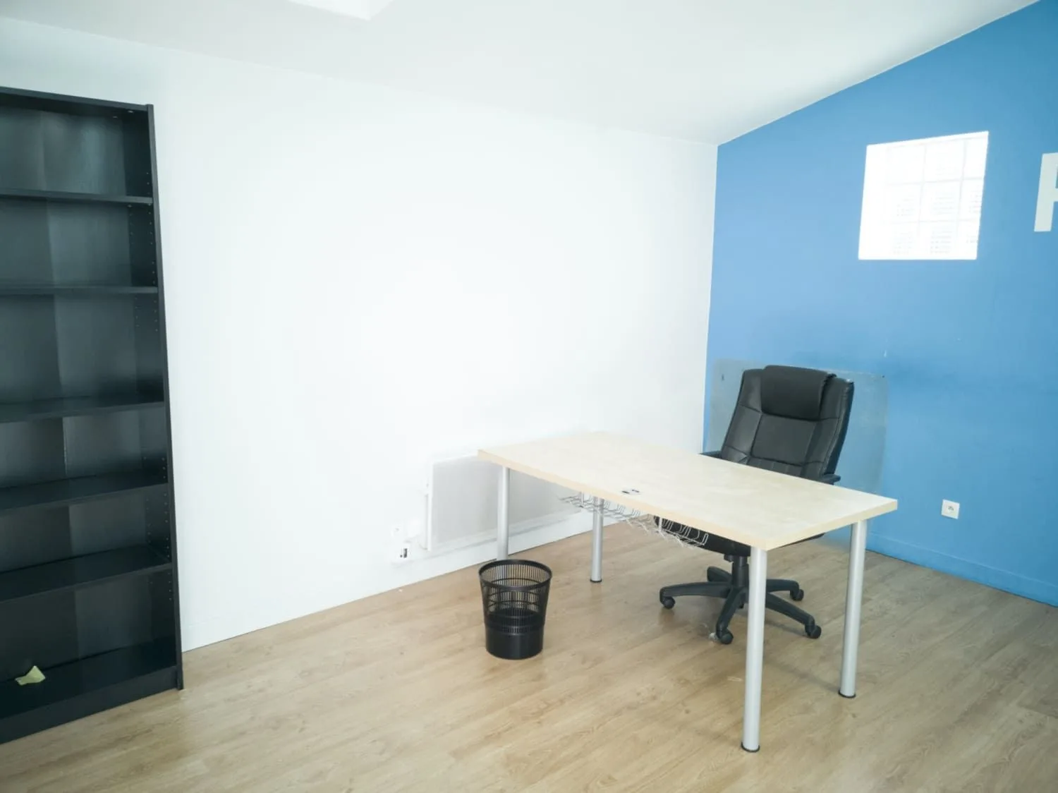 Le 14 Orchies, Private office, 1 desk, Orchies