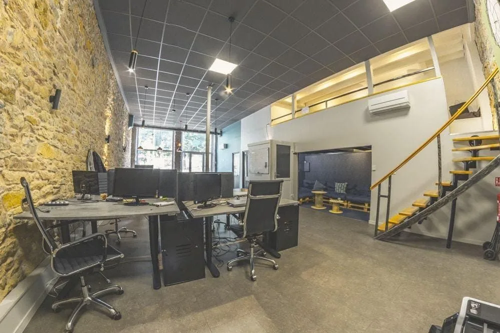 Le 18 Coworking, Open-plan office, Lyon 3e