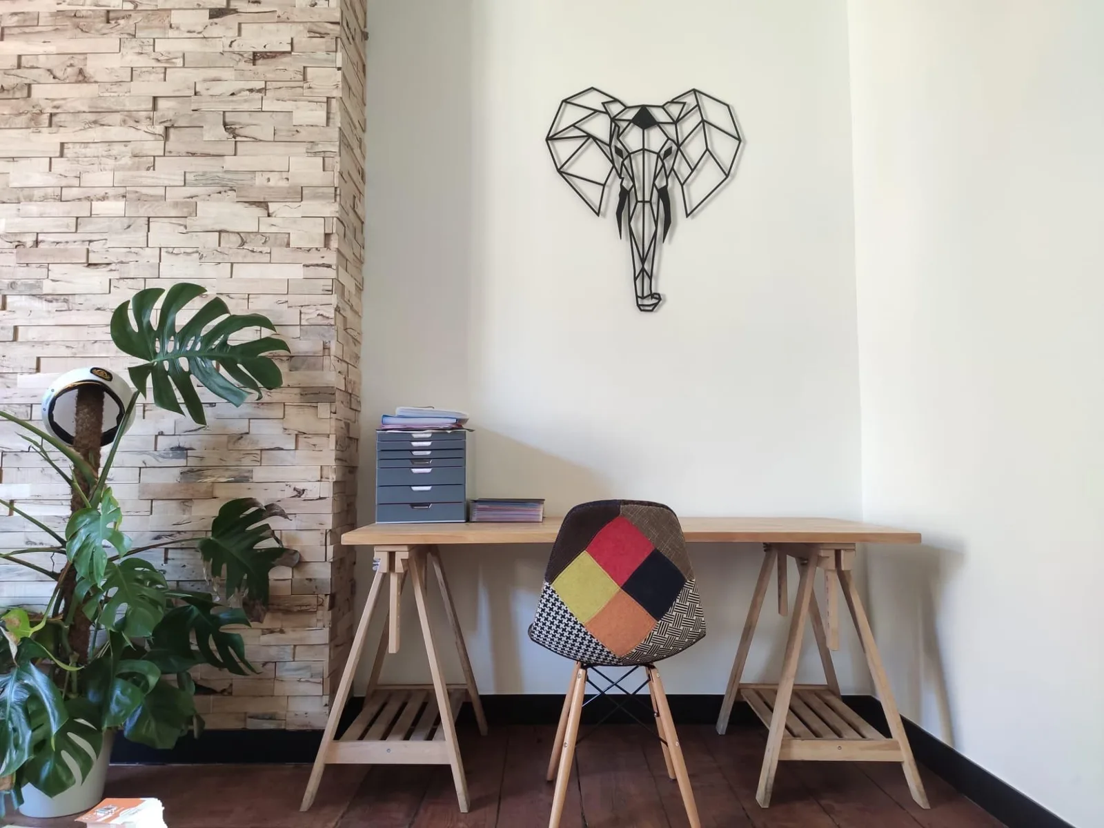 1USUAL co-working, Private office, 1 desk, Brussels
