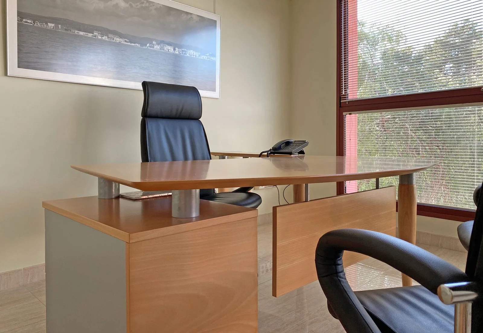 23 Coworking, Private office, 1 desk, Sant Salvador