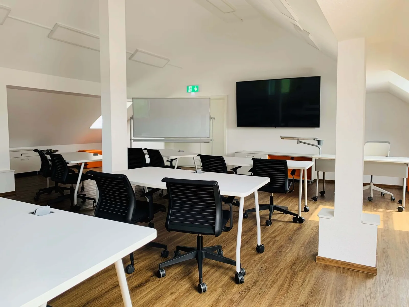 2Redline Business Center Darmstadt, Schulungsraum für 9 Personen, Darmstadt