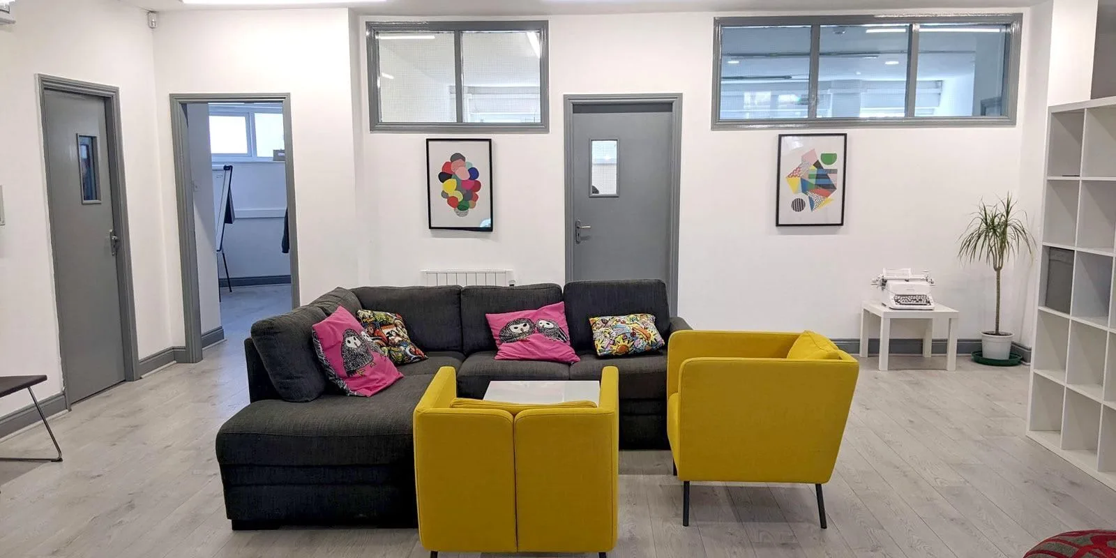 61 North, Lounge, Wexford