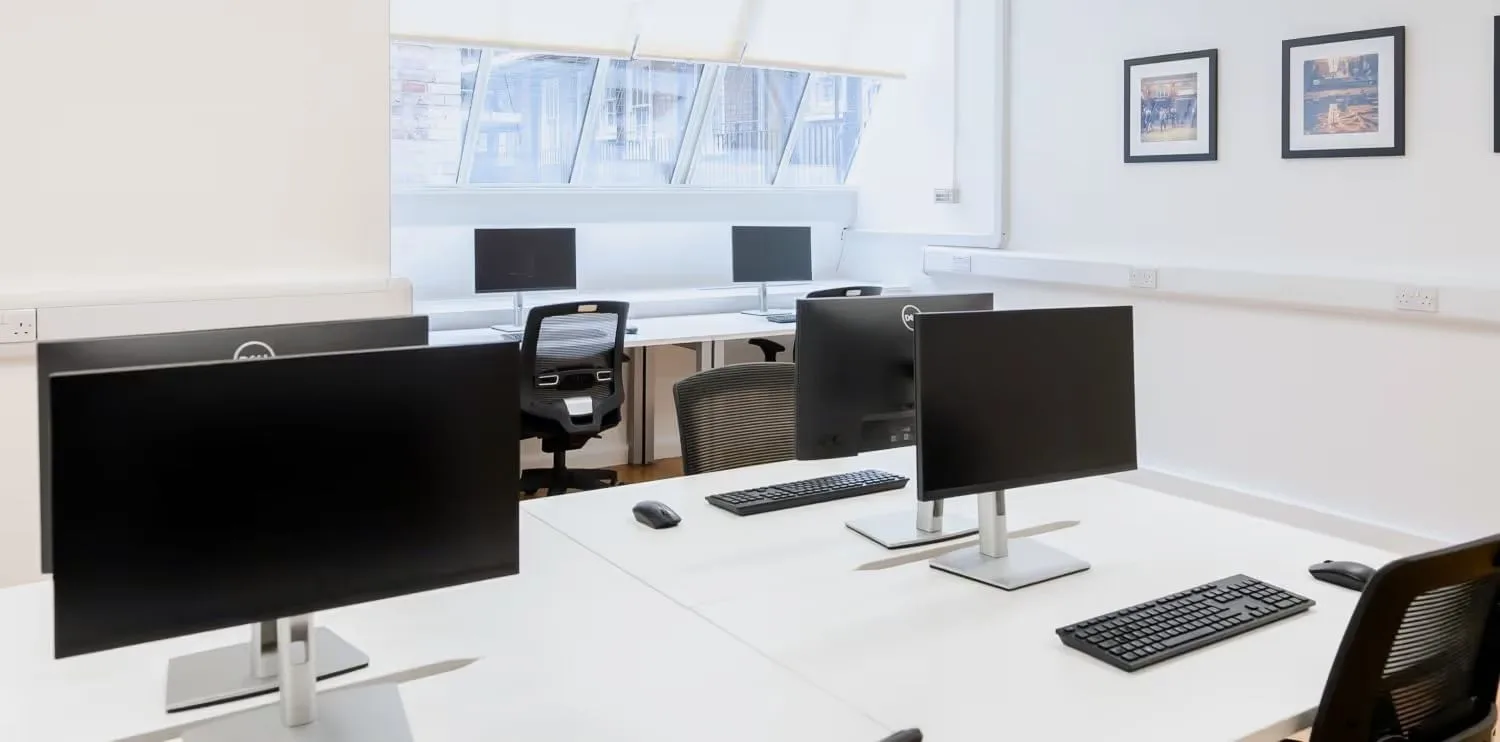 71-75 Ltd, Open-plan office, London