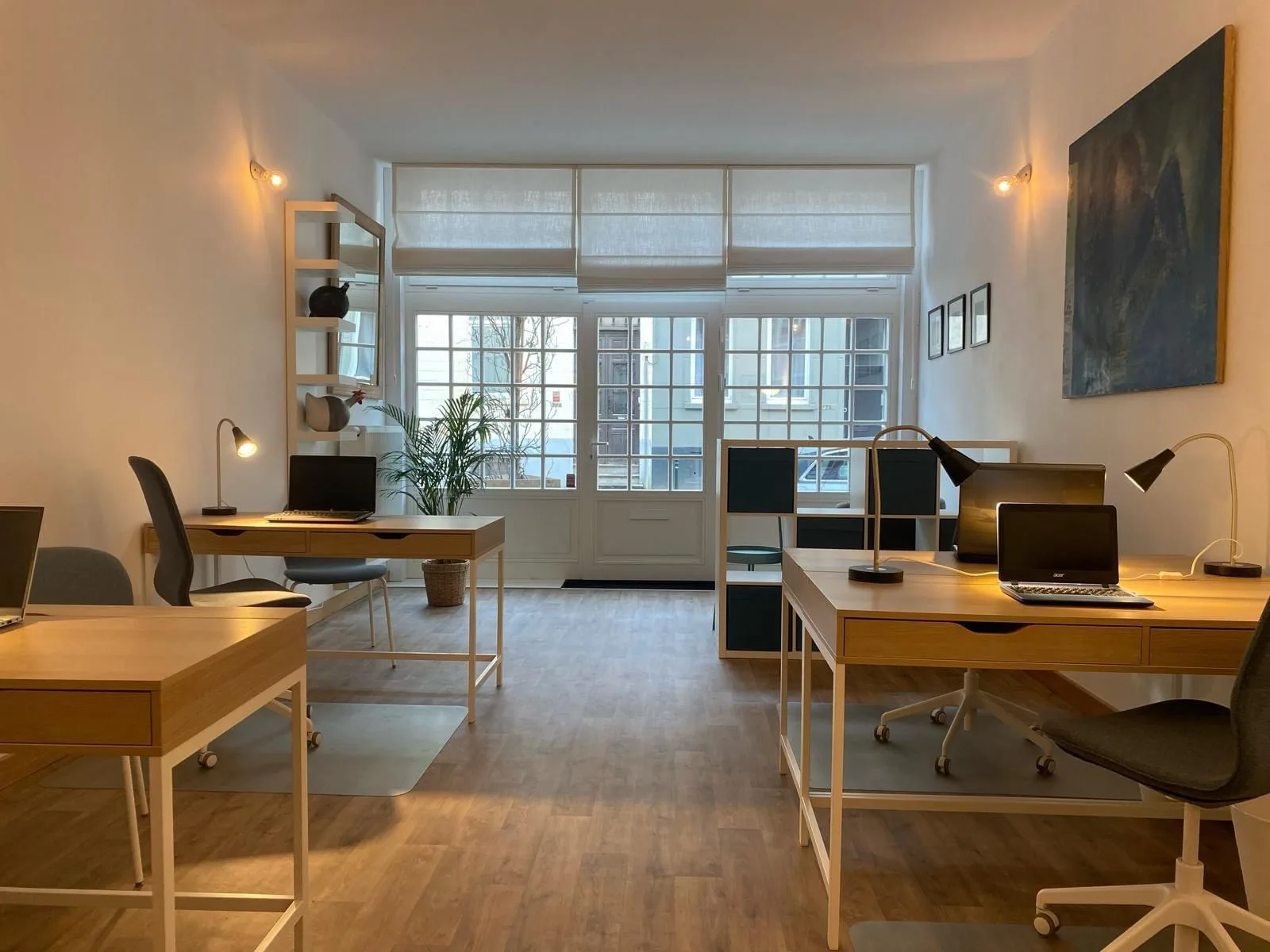 Le 897 Chée d'Alsemberg by LePetitBureau, Private office, 4 desks, Uccle