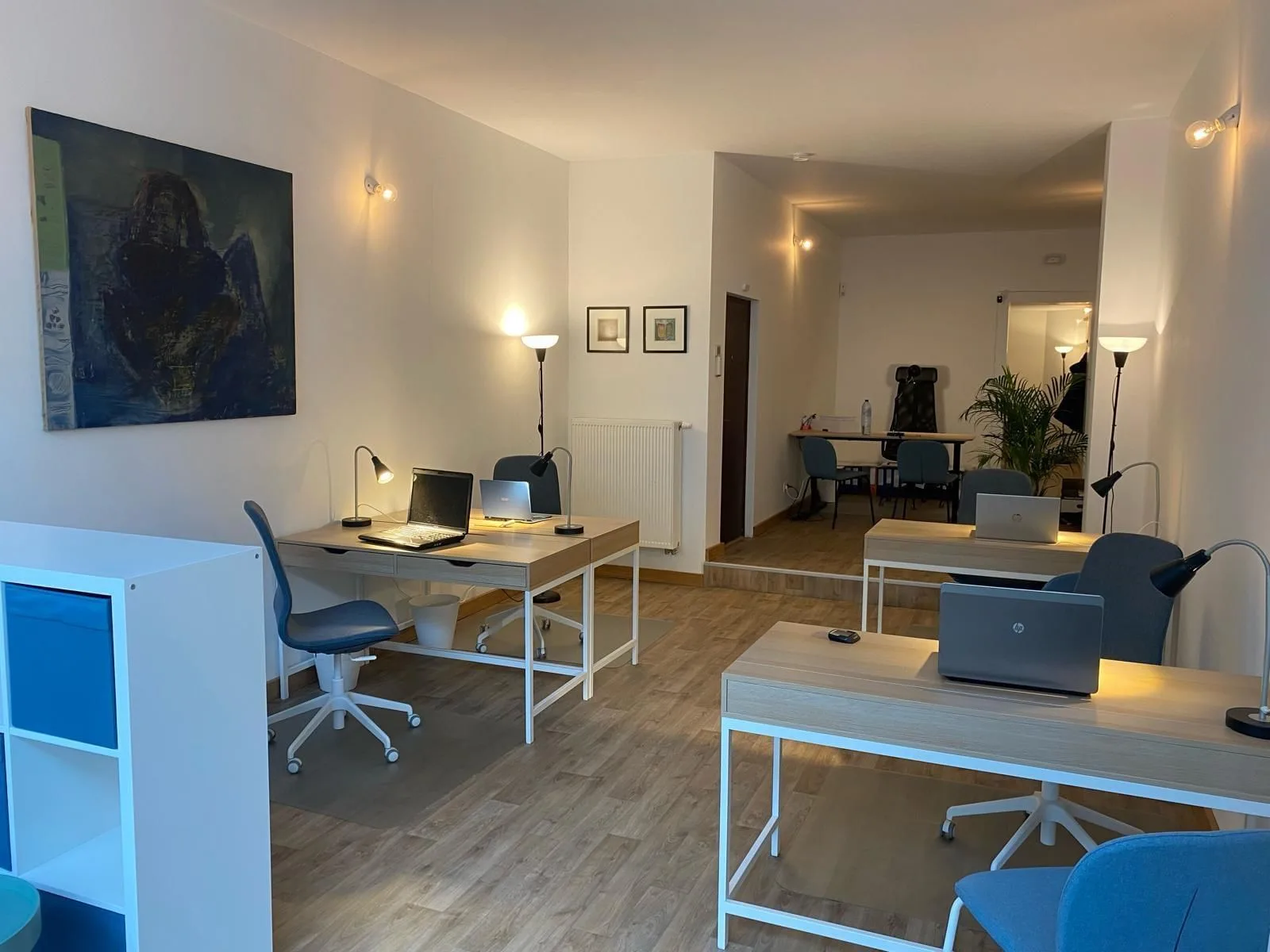 Le 897 Chée d'Alsemberg by LePetitBureau, Private office, 4 desks, Uccle