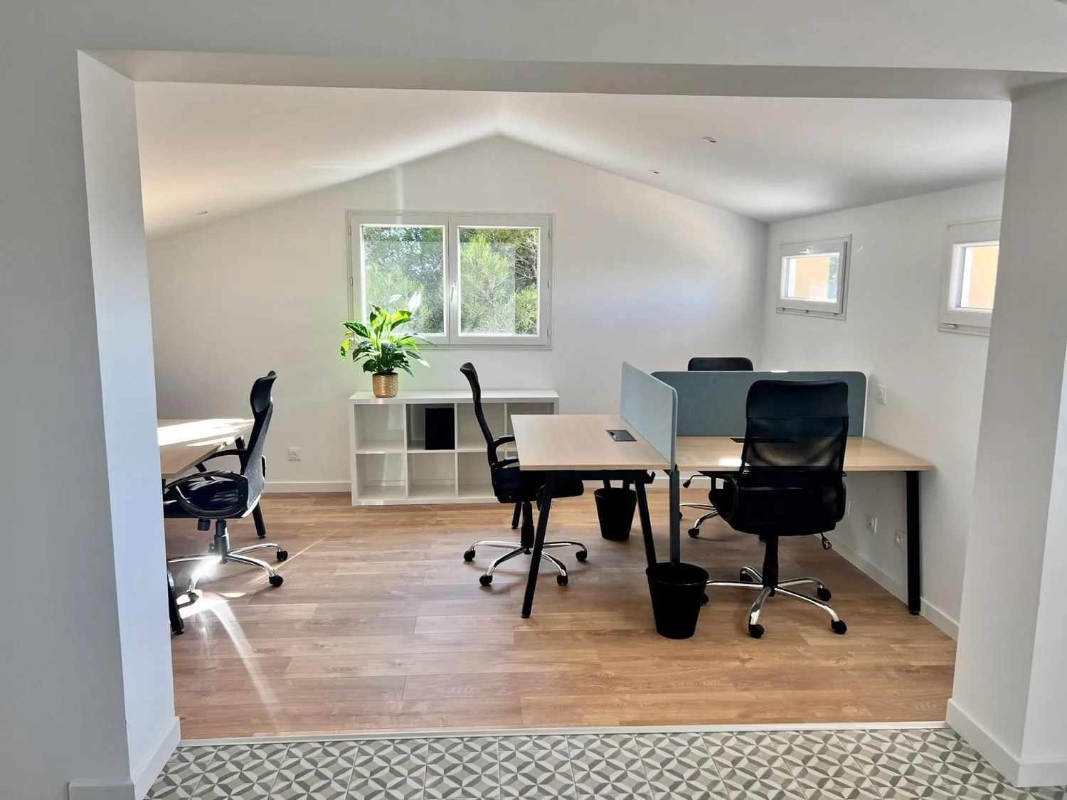 ACAMPA Coworking, Privatbüro mit 4 Arbeitsplätzen, Port-de-Bouc