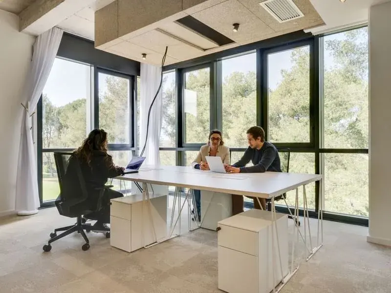 Newton Offices Golf des Milles, Accès Bureau privatif 4 personnes, Aix-en-Provence