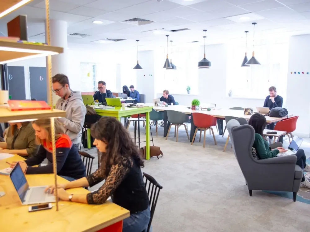 Wojo Saint-Lazare, Accès Coworking Open Space 12j/mois, Paris 10e