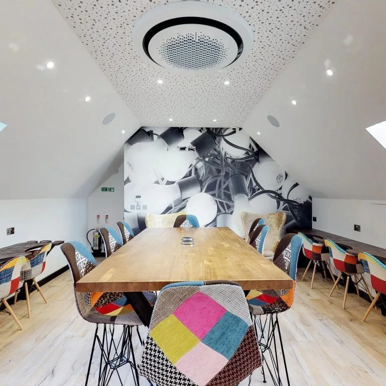 Accrue Workplaces Cobham, Salle de réunion 8 personnes, Cobham