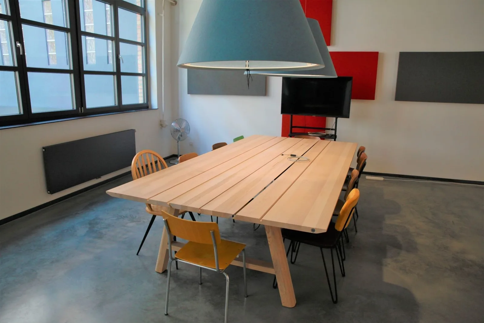 AER-BnP Co-Working Space, Meeting room for 8 people, Reutlingen