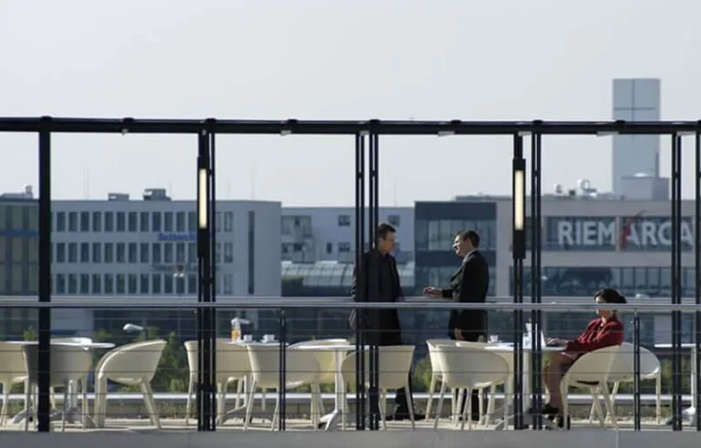Agendis Business Center Konrad, Terrasse und Außenbereich, Aschheim