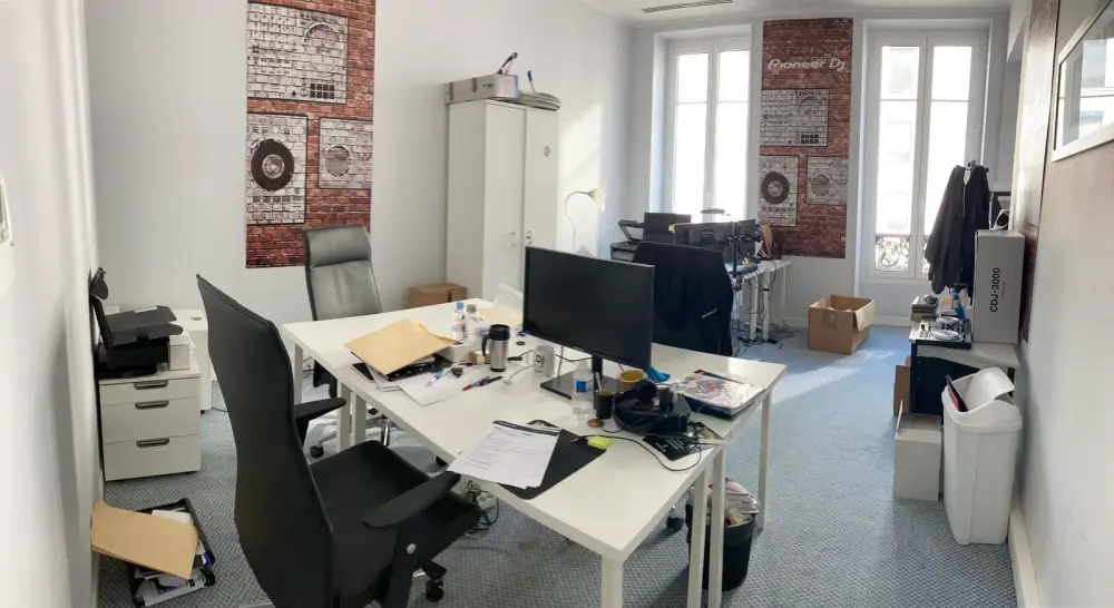 Symphony Partners Saint Lazare Bis, Agréable bureau 6/7 postes, Paris 8e