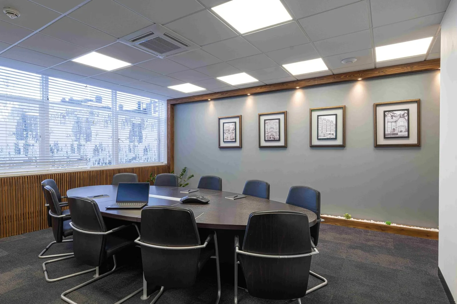 Airivo Boston Manor, Meeting room for 10 people, Brentford