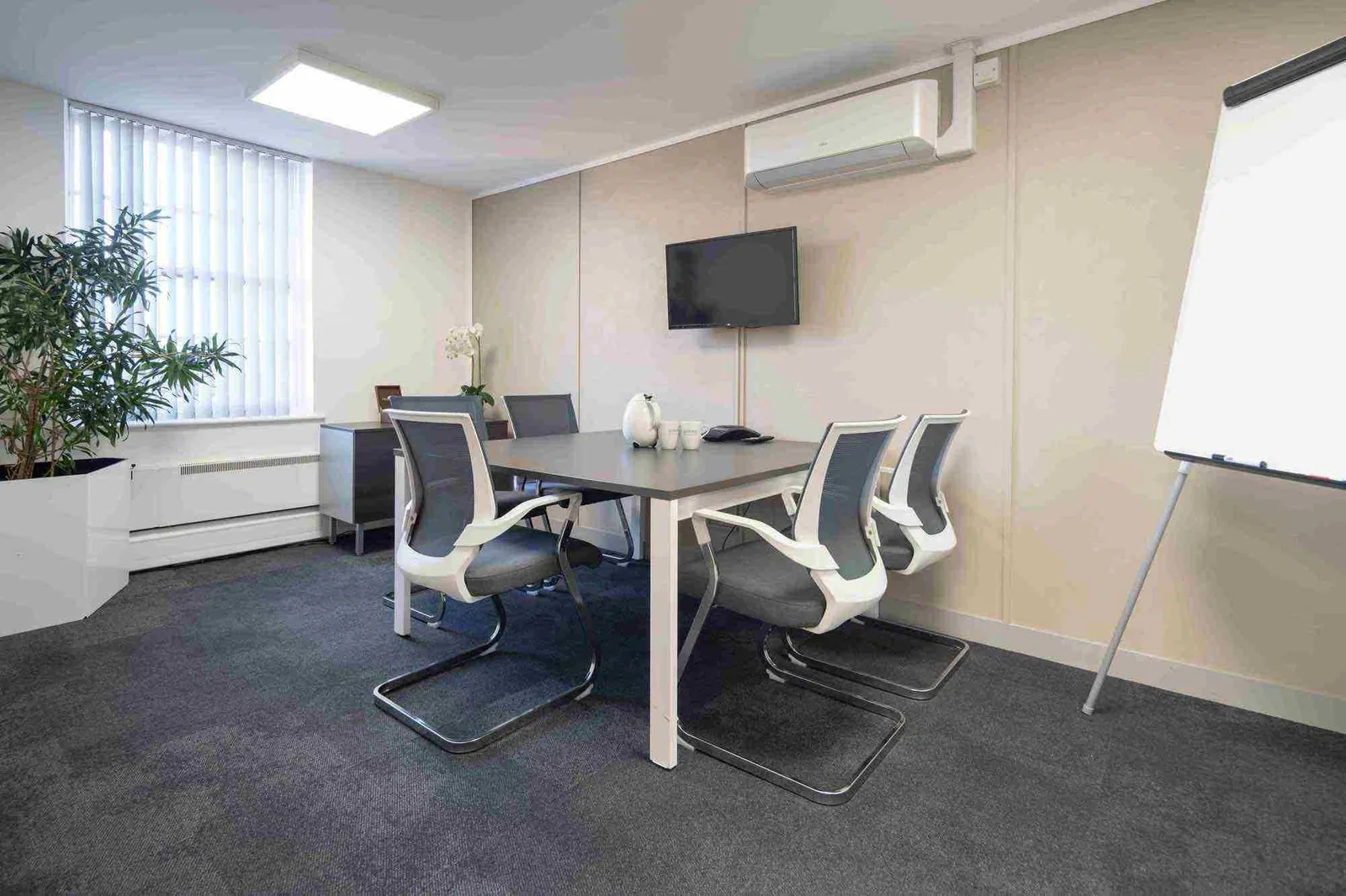 Airivo Brentford, Salle de réunion 4 personnes, Brentford
