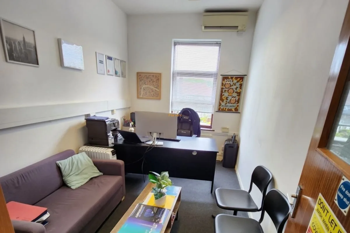 Alexandra Mane, Private office, 1 desk, Barking