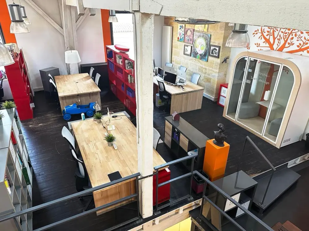 Alveole Cowork'in, Poste dédié en Open Space, Bordeaux