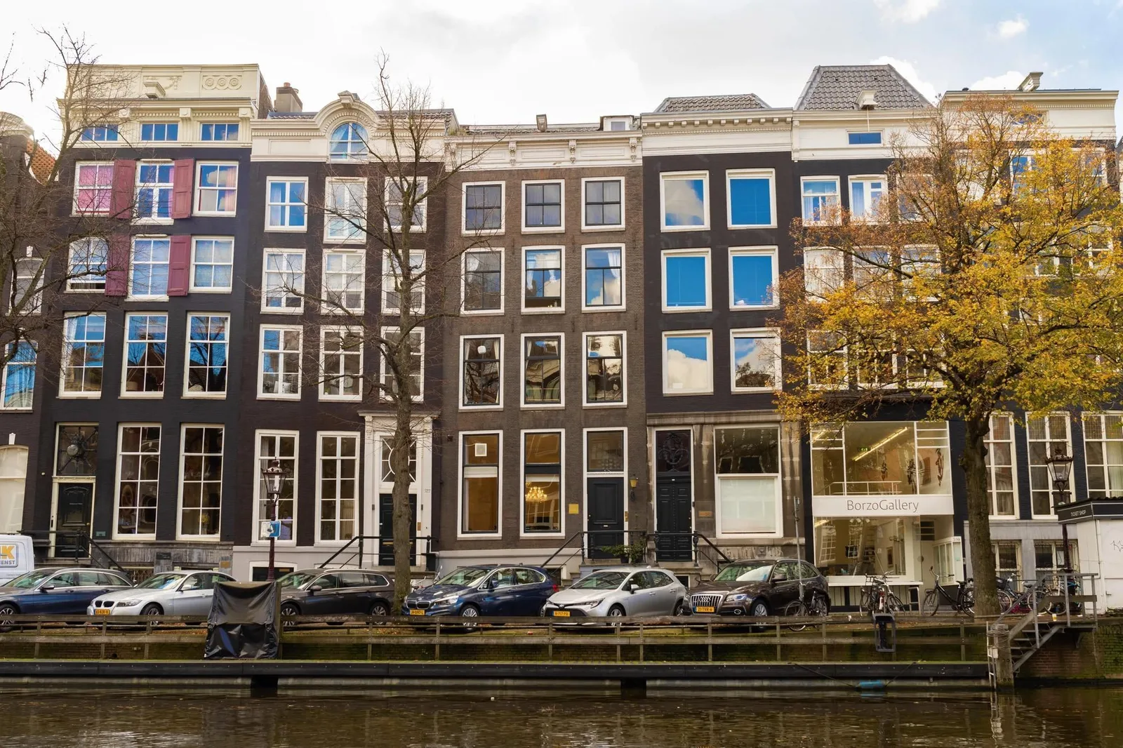 Amsterdam Desk Company, Gevel van het gebouw, Amsterdam